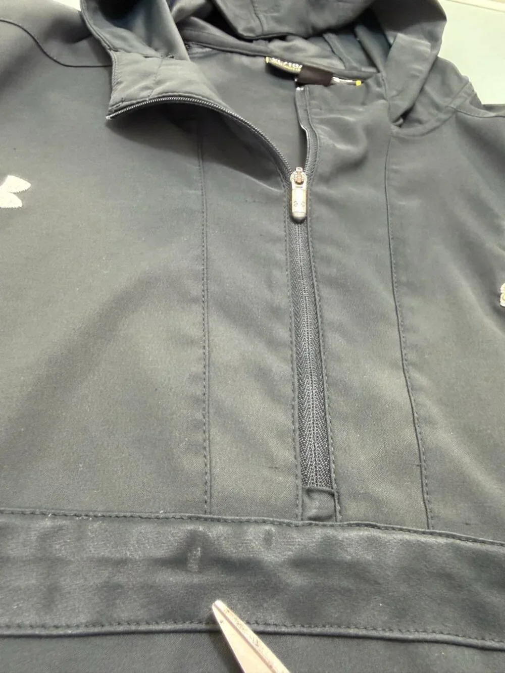 Purdue Track and Field Under Armour Hoodie Jacket Mens XL Activewear Pullover